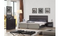 חדר שינה בהפרדה קומפלט הכולל מיטה יהודית שתי שידות וקומודה ומראה דגם כפיר