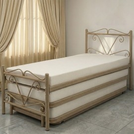 מיטת נוער היירייזר משולשת עשויה מתכת דגם פרחים